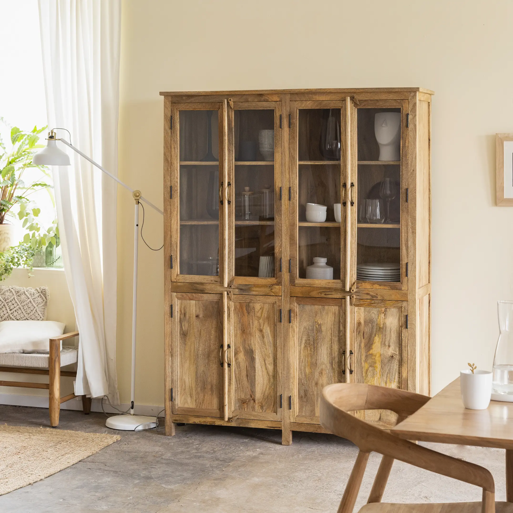 Vandana Grand Merino mango wood sideboard Vandana Grand Merino mango wood sideboard