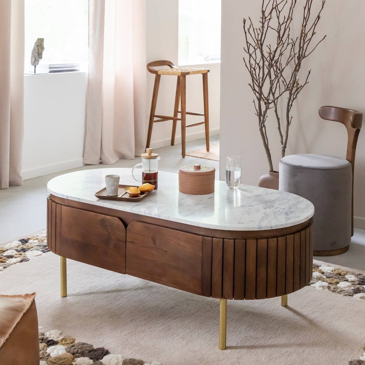 Vandana Aston Merino Coffee table in mango wood and Siena marble Vandana Aston Merino Coffee table in mango wood and Siena marble