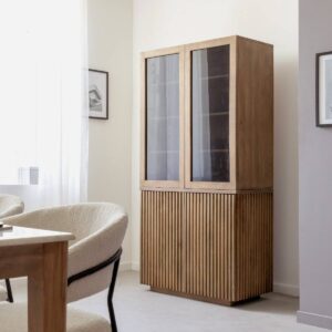 Vandana Maxima Sereno mango wood display case