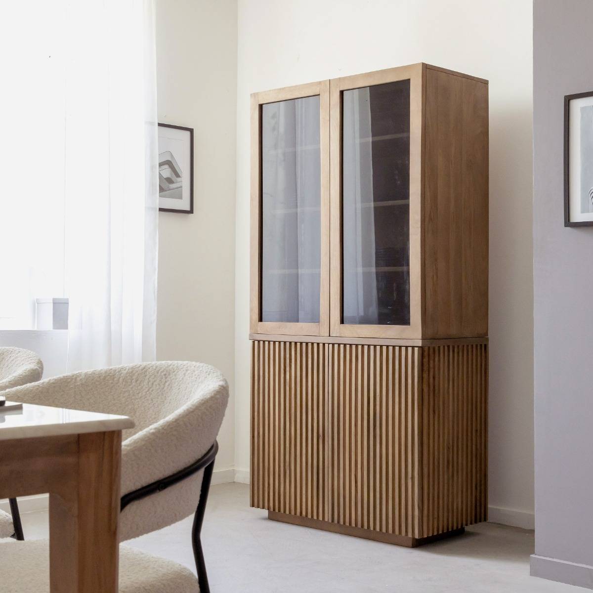 Vandana Maxima Sereno mango wood display case Vandana Maxima Sereno mango wood display case