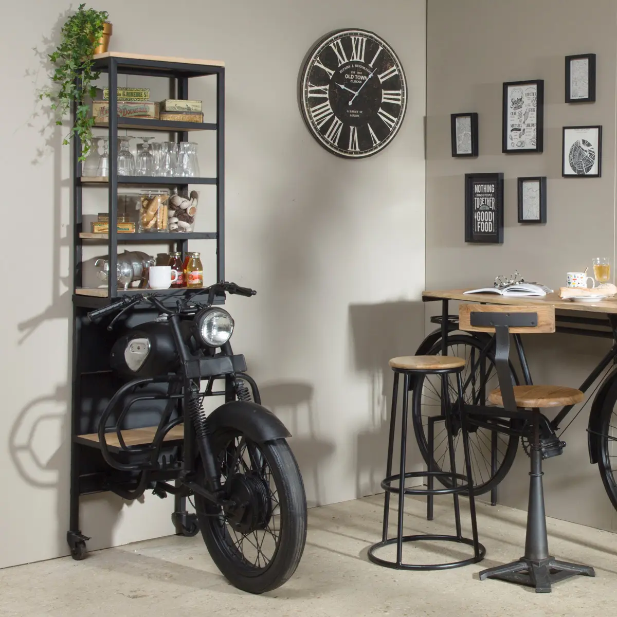 Vandana Optima Nimbus black metal motorcycle front shelf Vandana Optima Nimbus black metal motorcycle front shelf