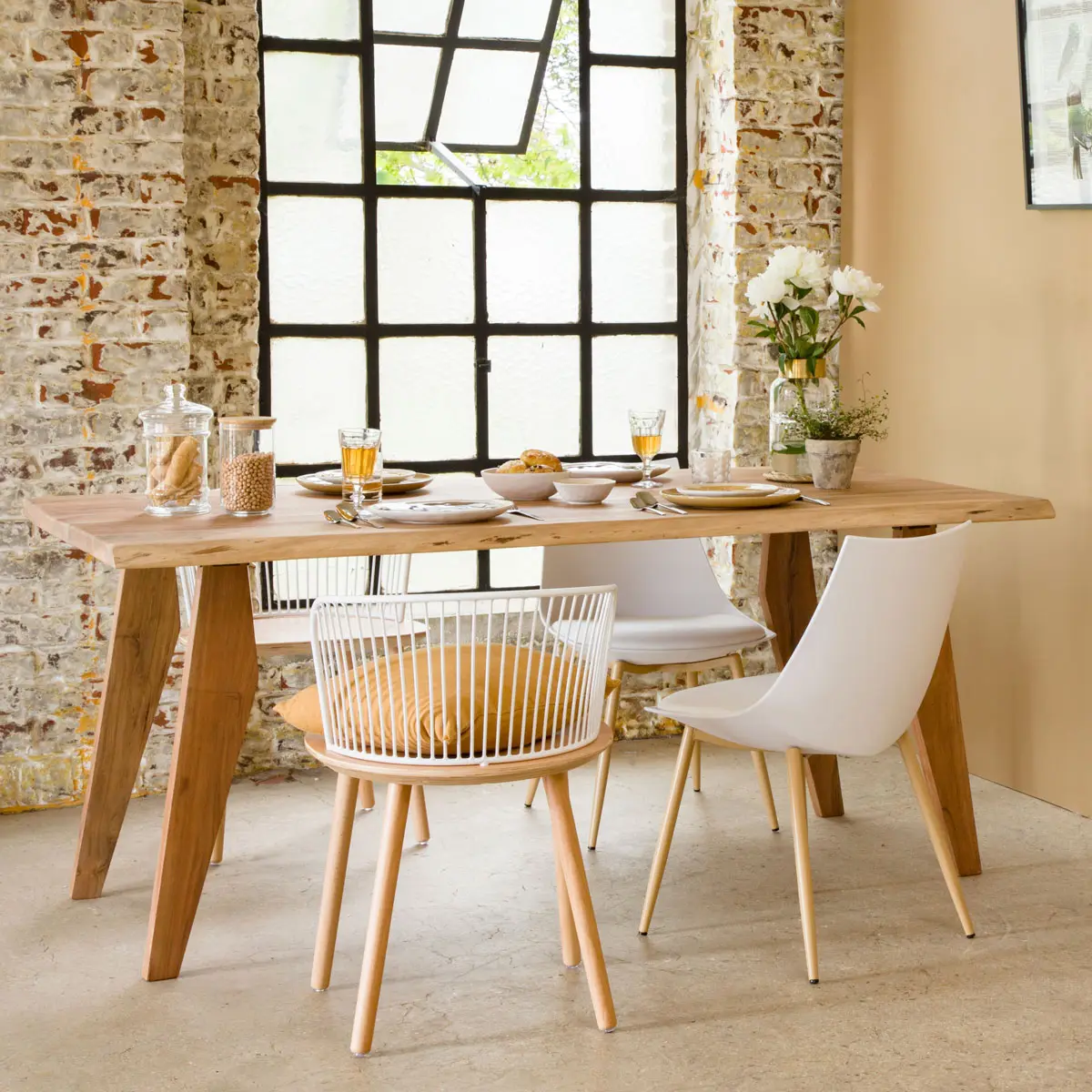 Vandana Solace Maxima 180cm Acacia Wood Dining Table Vandana Solace Maxima 180cm Acacia Wood Dining Table
