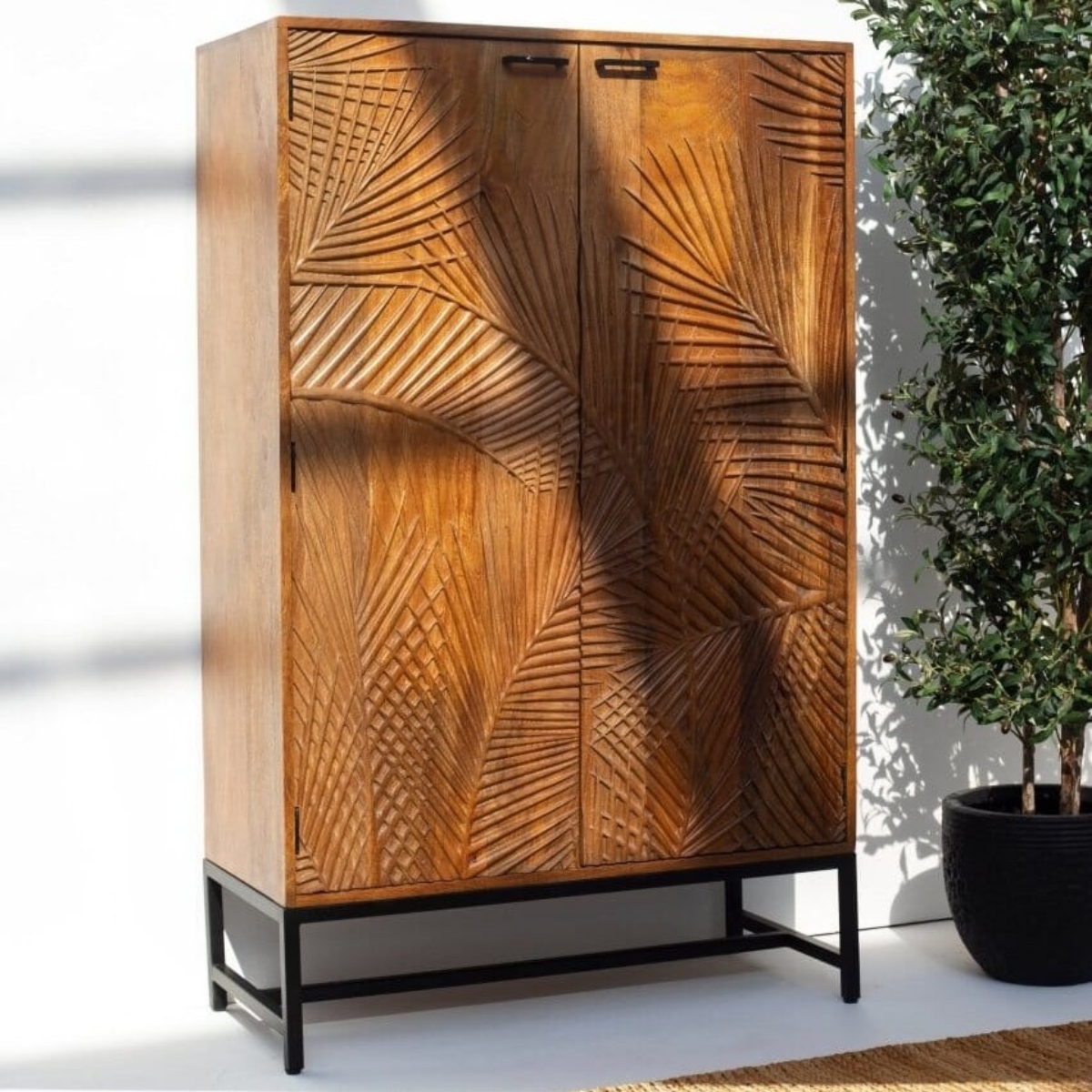 Vandana Vesta Vista Engraved Wooden Storage Cabinet Modern Solid Wood Carved Furniture Design Vandana Vesta Vista Engraved Wooden Storage Cabinet Modern Solid Wood Carved Furniture Design
