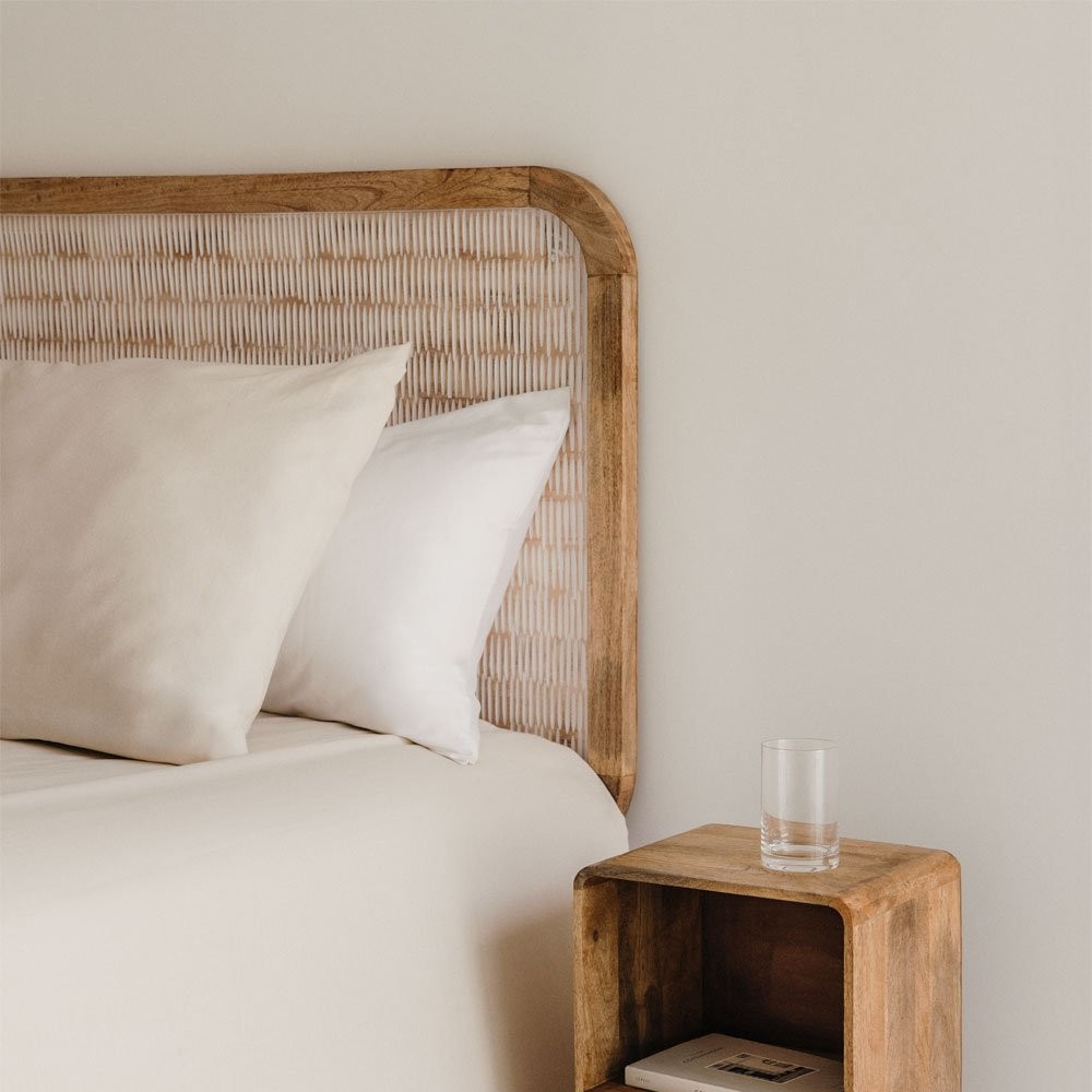 Vandana Flux Merino Headboard for 150cm bed in Yulara mango wood Vandana Flux Merino Headboard for 150cm bed in Yulara mango wood
