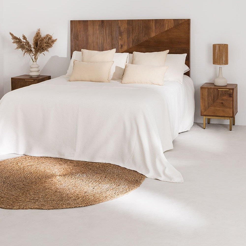 Vandana Flux Zentrix Headboard for 150cm bed in Baty mango wood Vandana Flux Zentrix Headboard for 150cm bed in Baty mango wood