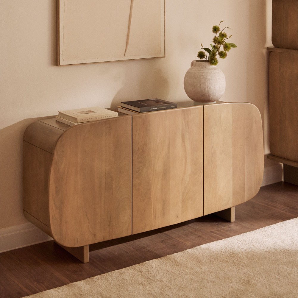 Vandana Grand Arista 160x40 cm sideboard in Agathe mango wood Vandana Grand Arista 160x40 cm sideboard in Agathe mango wood