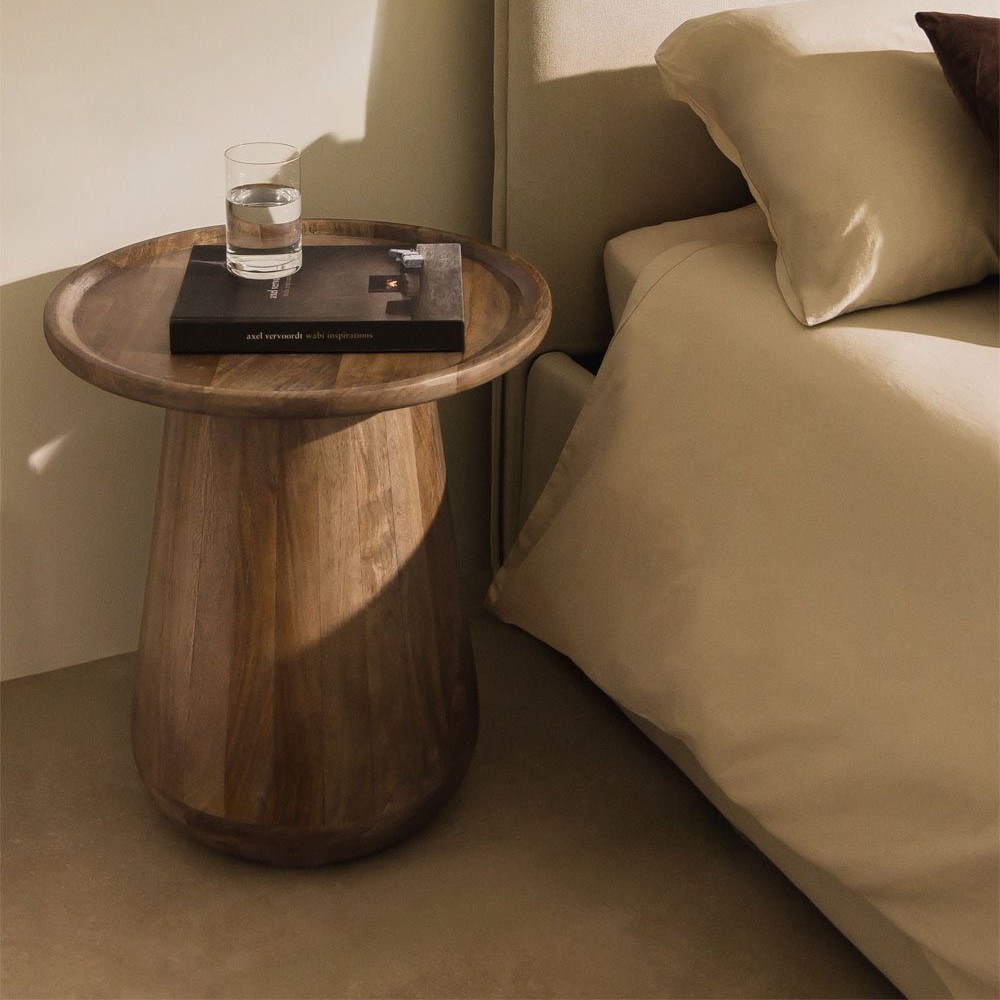 Vandana Nova Altis Round bedside table Ø50 cm in mango wood Naiara Vandana Nova Altis Round bedside table Ø50 cm in mango wood Naiara