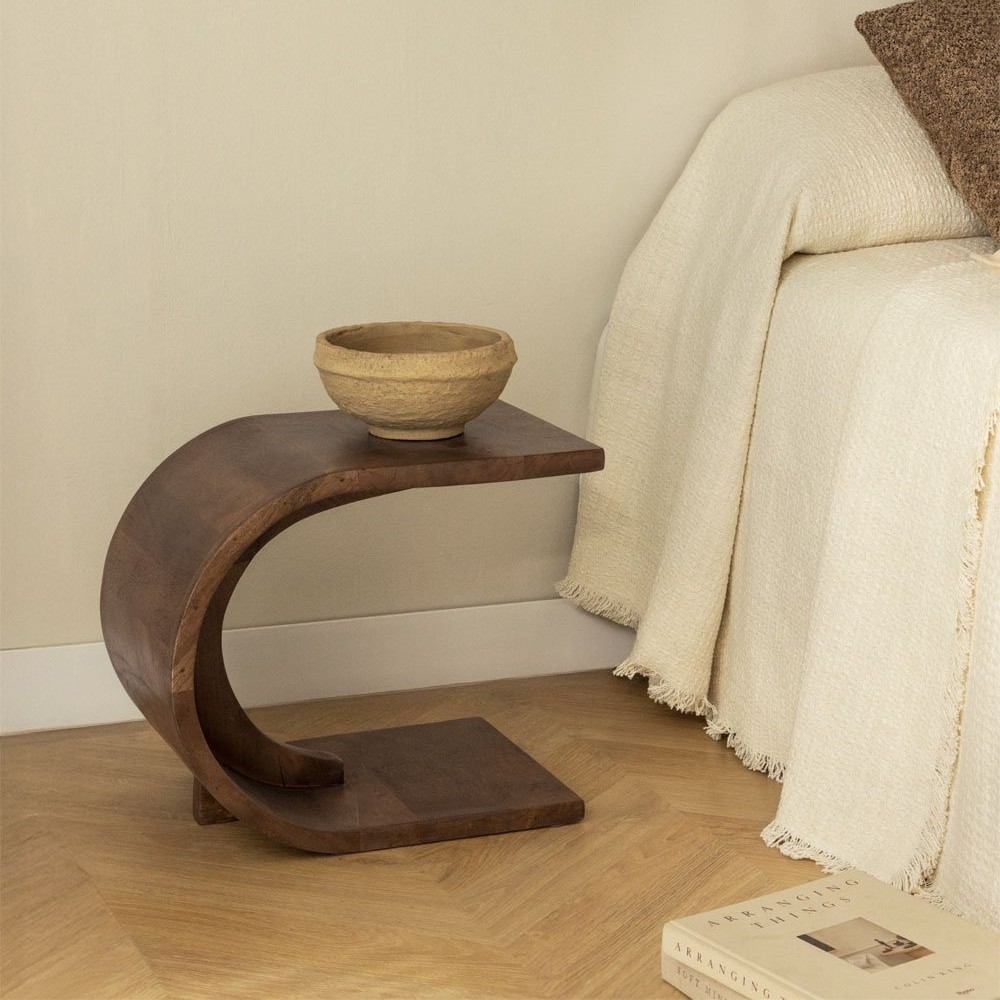 Vandana Nova Terra Bedside table 45x30 cm in Rigi wood Vandana Nova Terra Bedside table 45x30 cm in Rigi wood