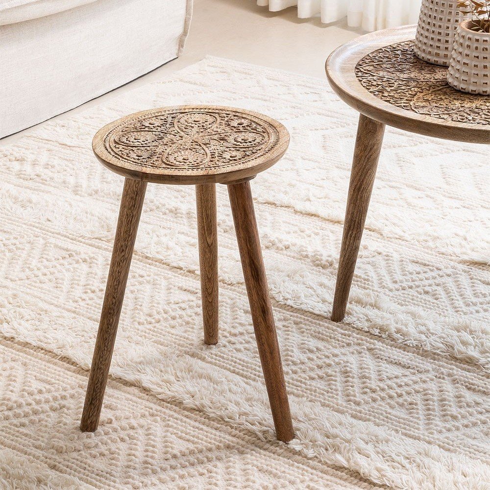 Vandana Terra Pebble Round side table Ø30 cm in mango wood Nanup Vandana Terra Pebble Round side table Ø30 cm in mango wood Nanup
