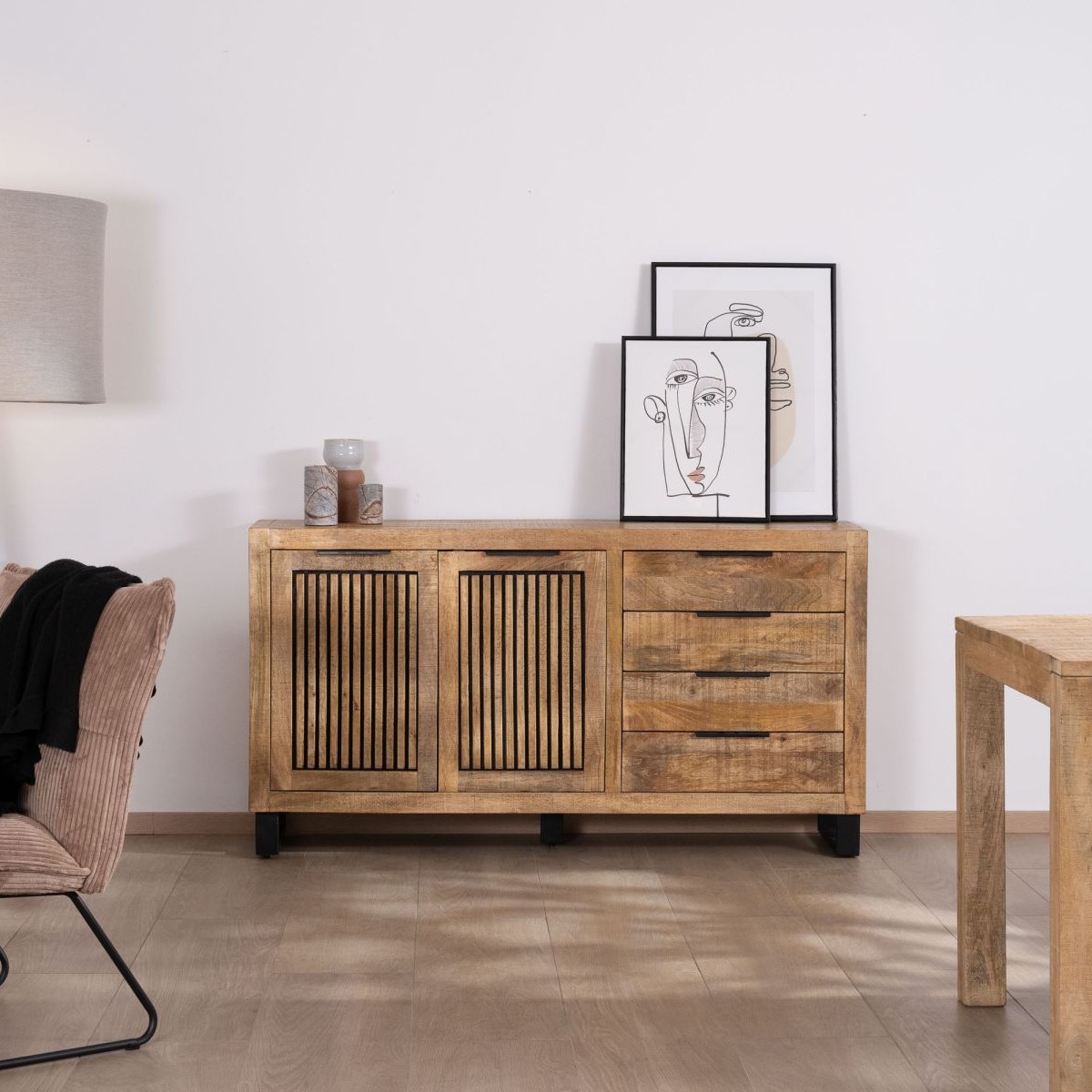Vandana Autumn Flow Mango wood sideboard with reversible black striated decoration Manoha Vandana Autumn Flow Mango wood sideboard with reversible black striated decoration Manoha