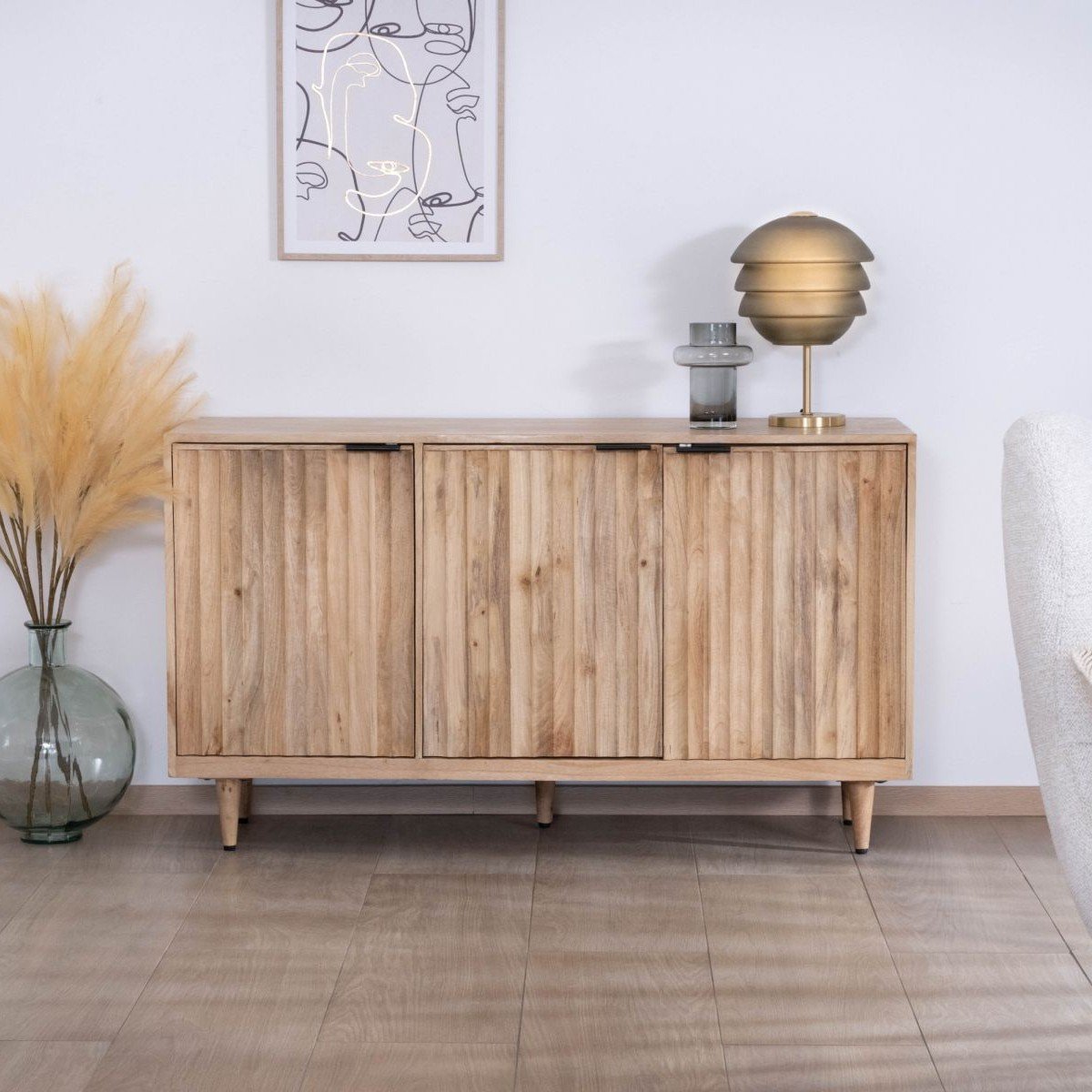 Vandana Crystal Comfort 3-door sideboard in solid mango wood with fluted fronts Lanora Contemporary Japandi style Vandana Crystal Comfort 3-door sideboard in solid mango wood with fluted fronts Lanora Contemporary Japandi style