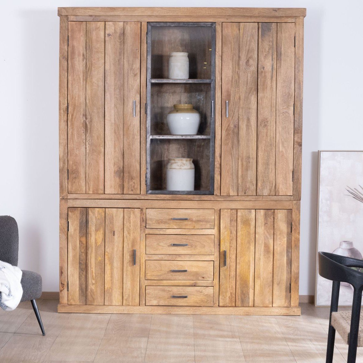 Vandana Crystal Layer 180cm mango wood sideboard with central glass door Presolino Vandana Crystal Layer 180cm mango wood sideboard with central glass door Presolino