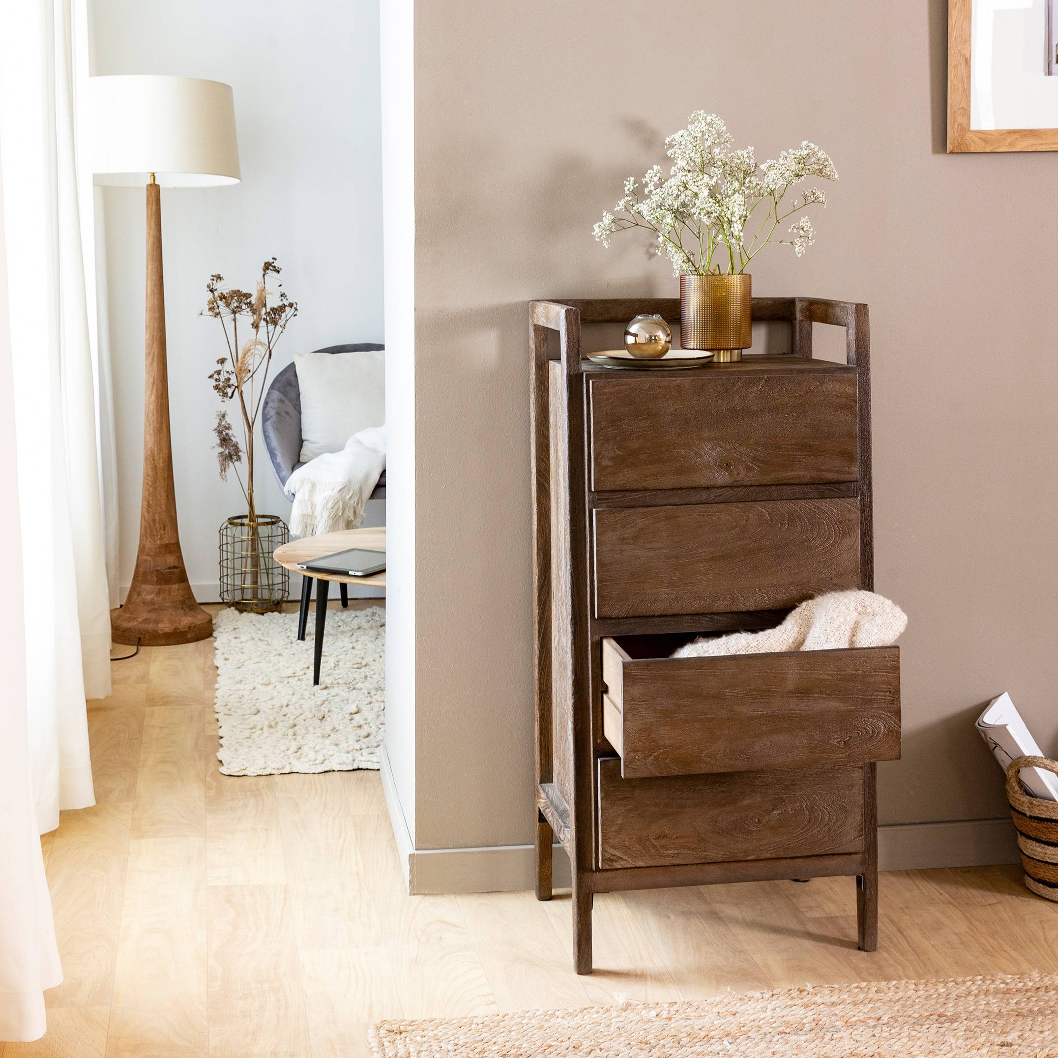 Vandana Grand Falcon brown mango wood chest of drawers Vandana Grand Falcon brown mango wood chest of drawers