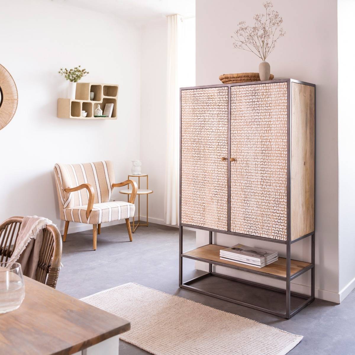Vandana Vista Aston carved cabinet in mango wood and metal Vandana Vista Aston carved cabinet in mango wood and metal