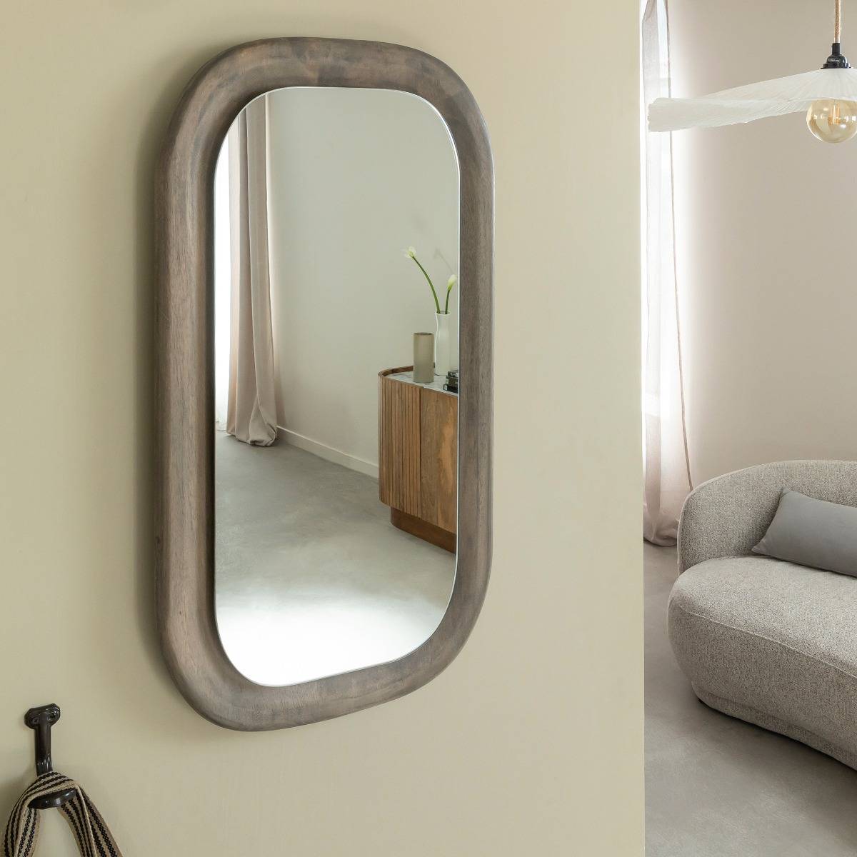 Vandana Optima Nova oval mango wood mirror Vandana Optima Nova oval mango wood mirror